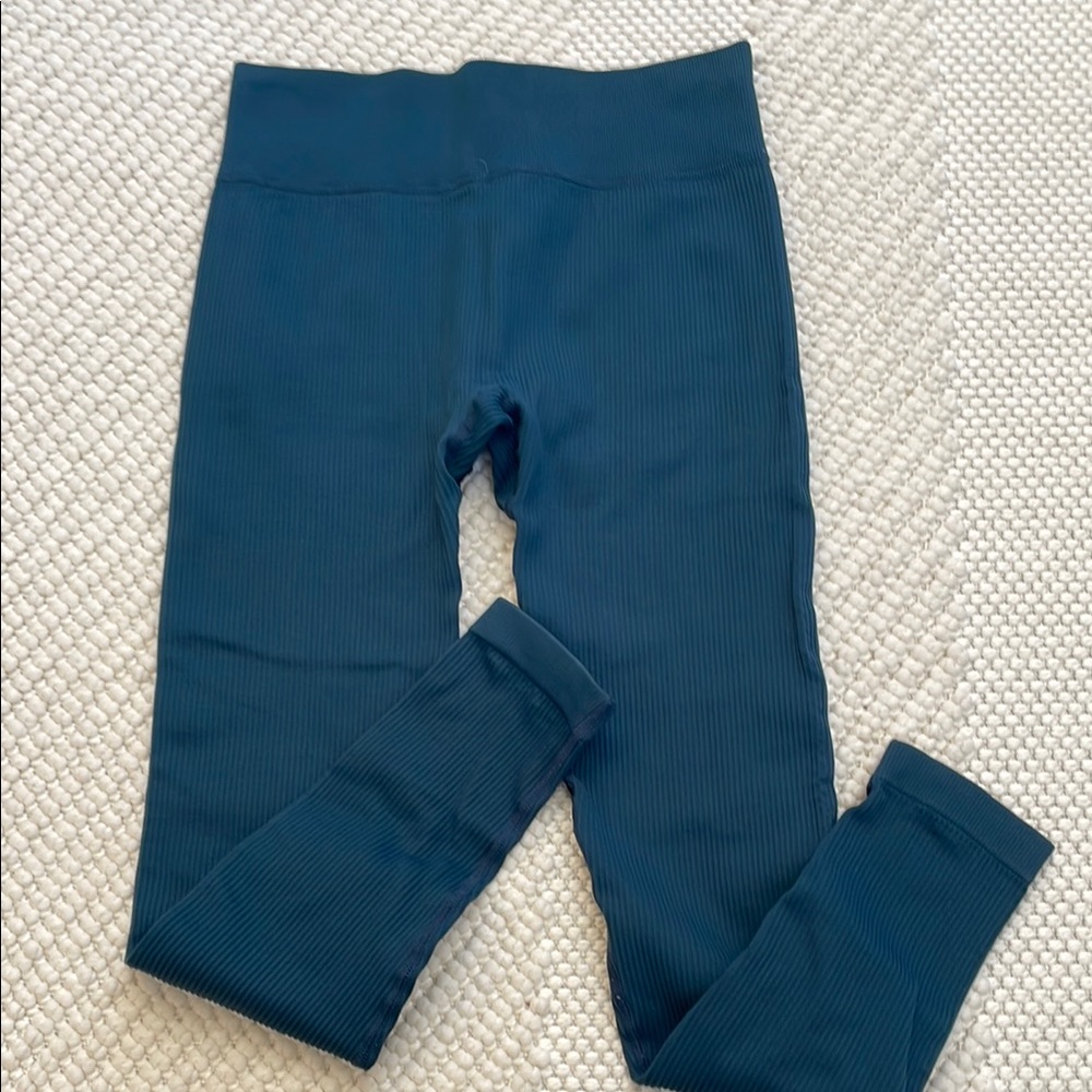 Ribbed seamless leggings
